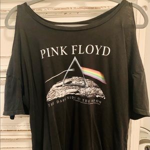 Pink Floyd graphic tee!